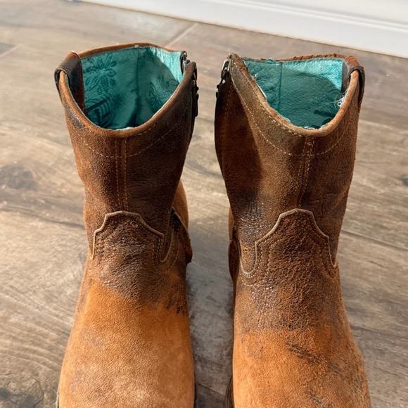 Corral Women's Lamb Round Toe Cowboy Zip Bootie, Chocolate Tan, 9M - Picture 13 of 13